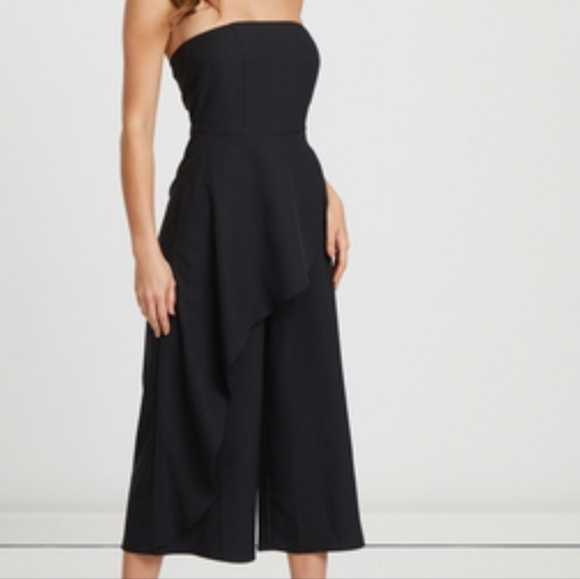 Calli Strapless Black Overlay Cropped Wide Leg Jumpsuit Size 6 - Picture 1 of 6